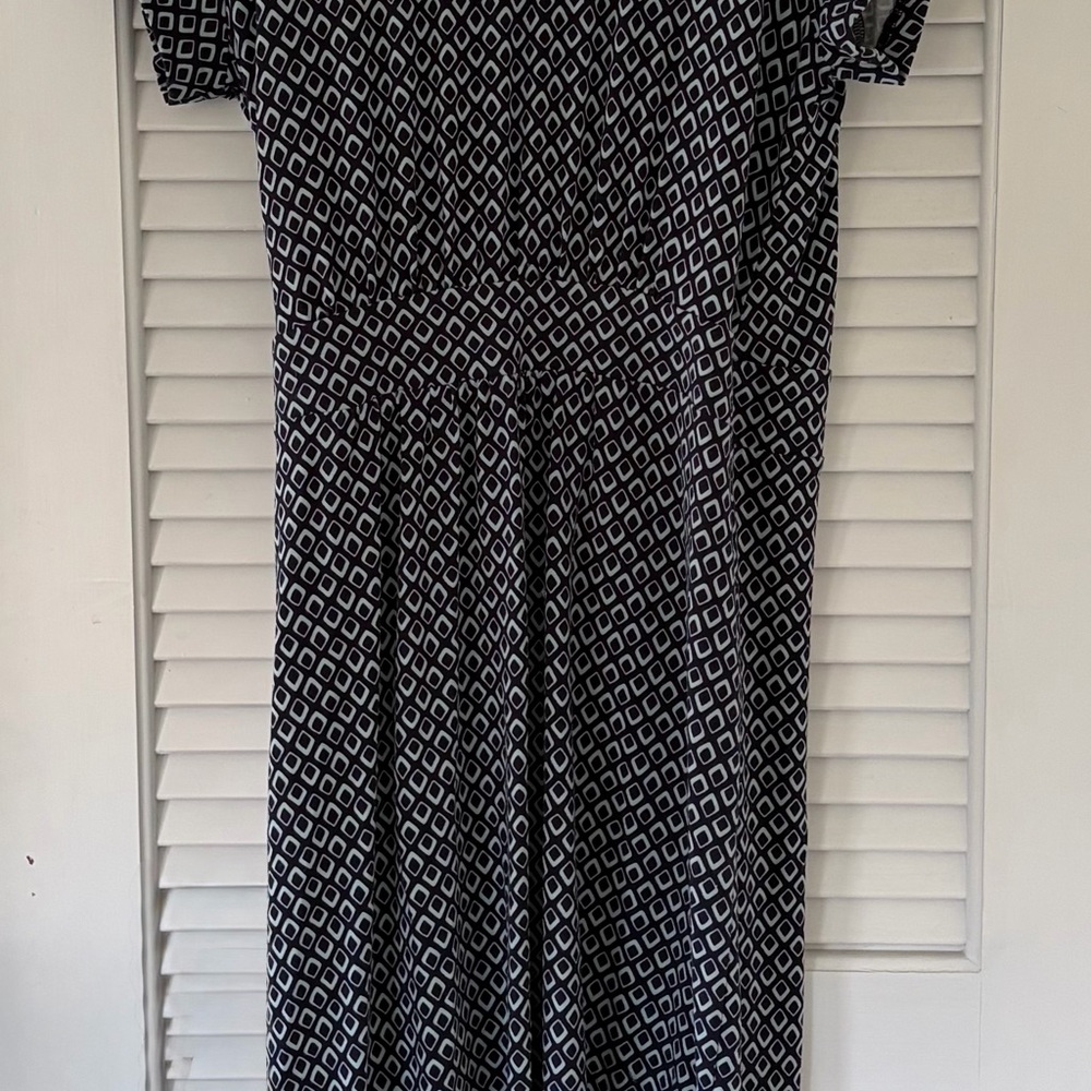 Ann Taylor Wrap Dress - size 12 - Picture 2 of 4